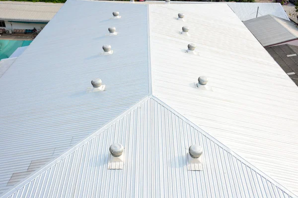 Steel Roofing: A Great Choice For Commercial Buildings
